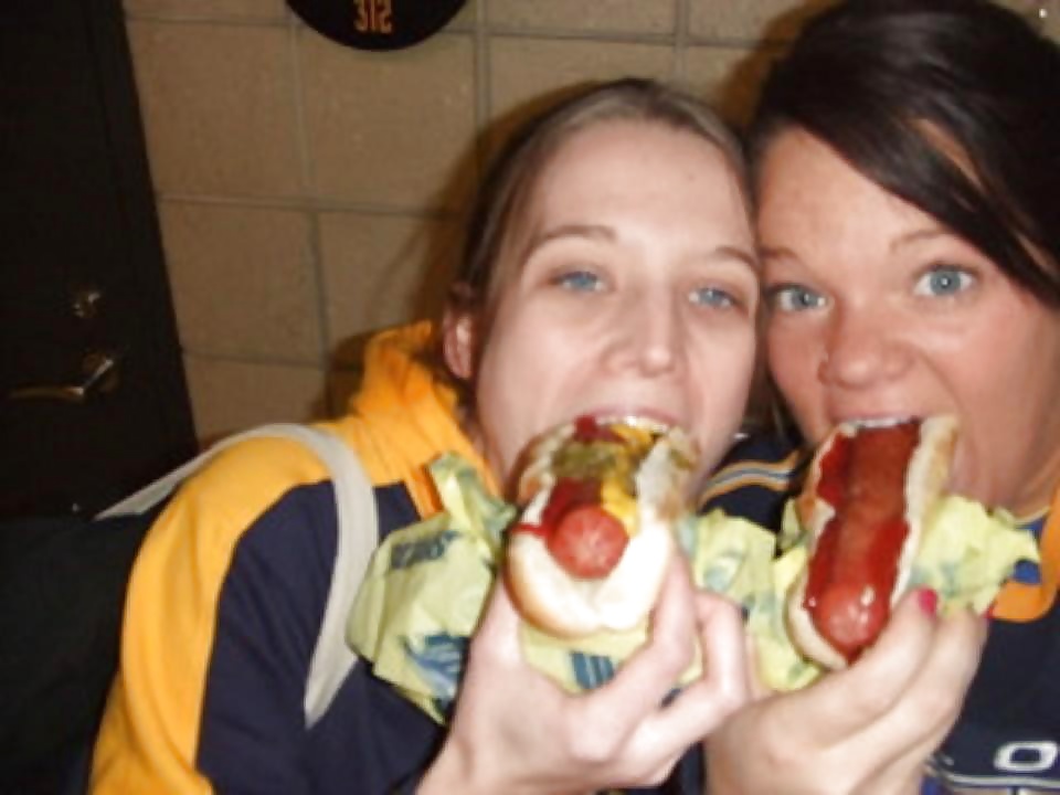 This_Girl_Loves_Hotdogs (5/11)