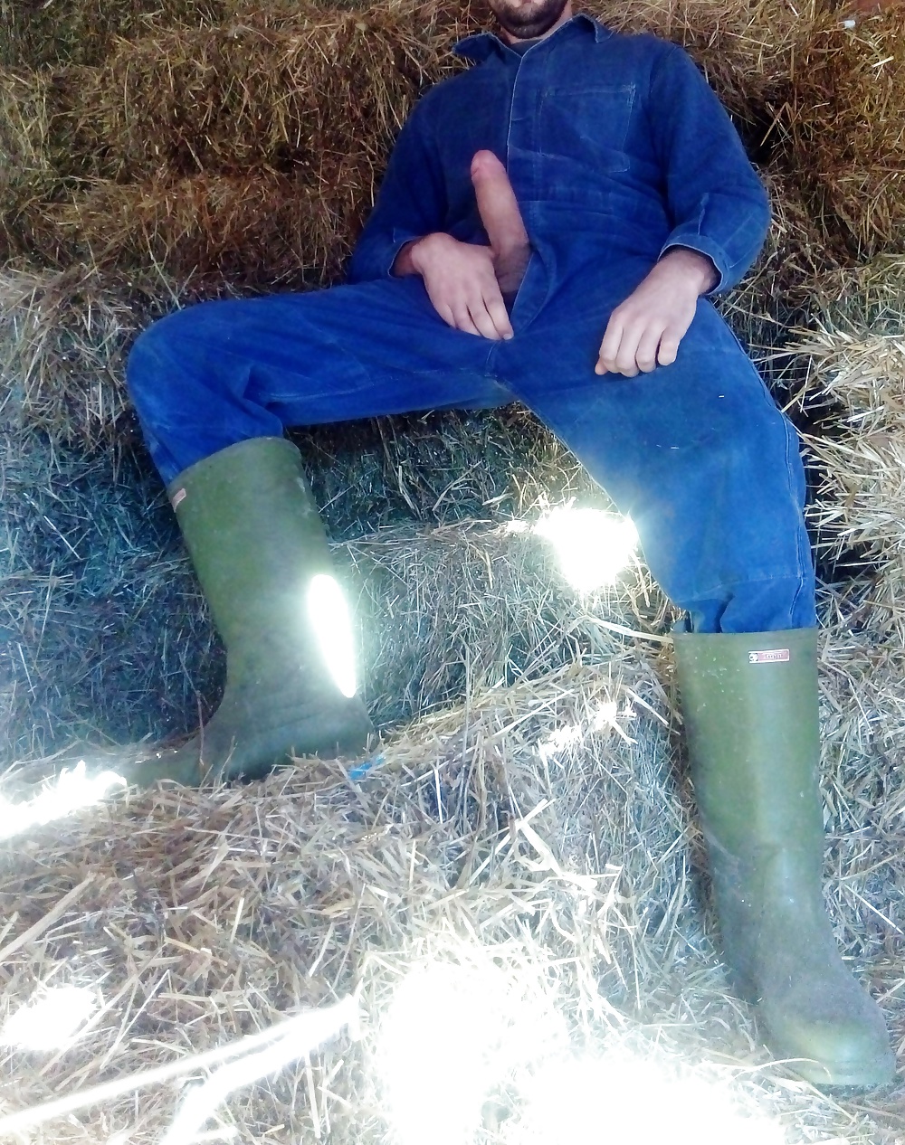 Farmer jerking off dick on hay (11/13)