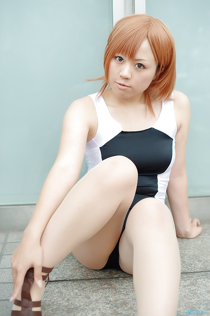 Sexy Asian Misaki Shirai in White n Black One Piece Swimsuit (7/10)