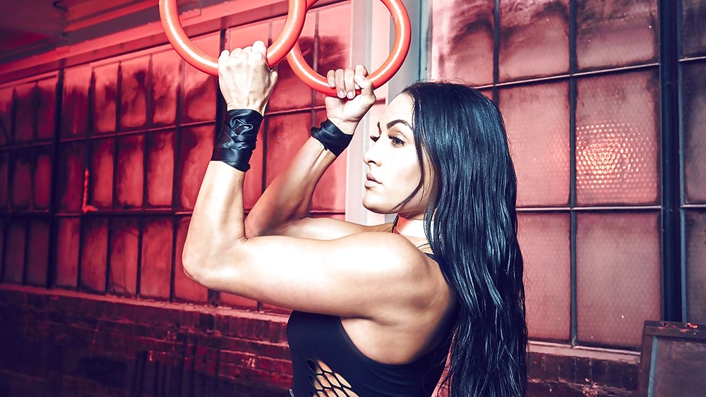 Nikki Bella Wrestlemania Photoshoot (18/18)