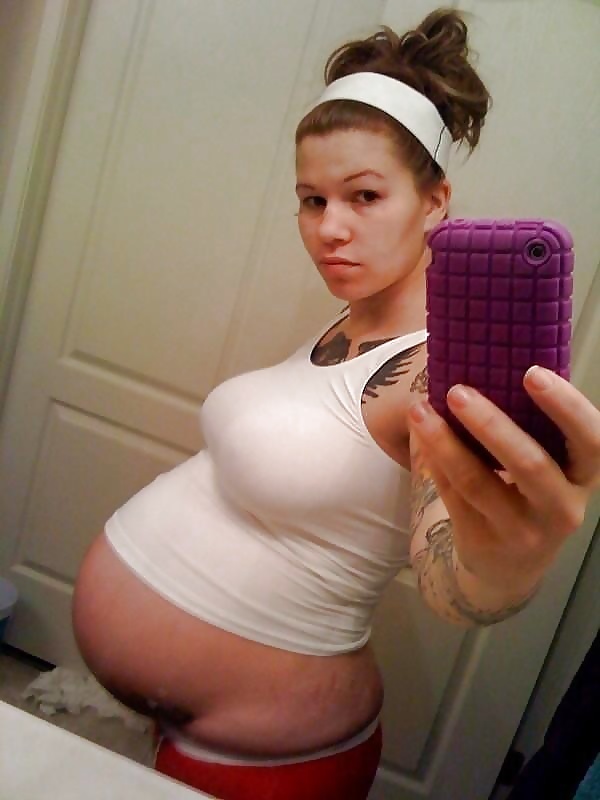 sexy pregnant babes (17/50)