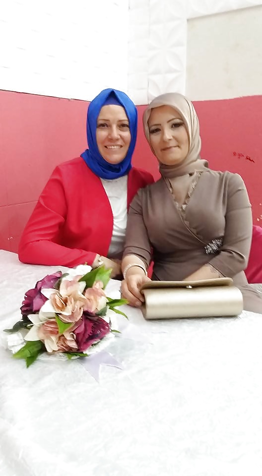 Atesli Turbanli Turk Kisraklari - Hot Turkish Hijab Mature (24/98)