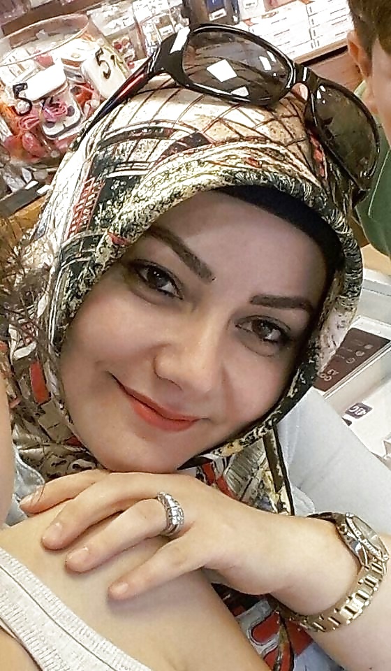 Atesli Turbanli Turk Kisraklari - Hot Turkish Hijab Mature (21/98)