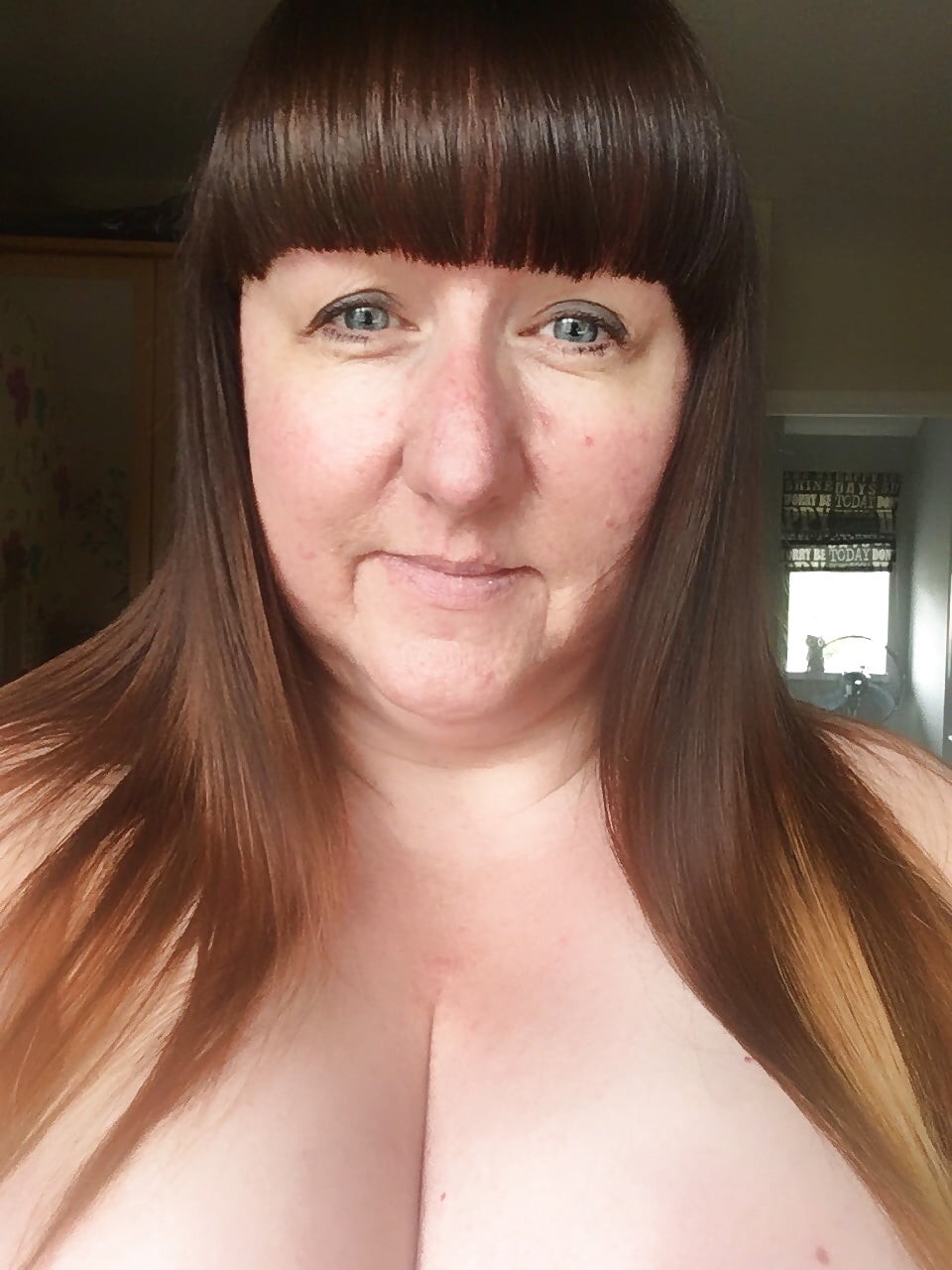 Sarah, UK chubby slut with great tits (17/56)