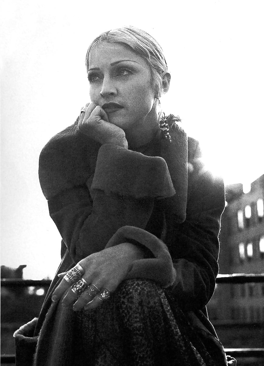 Madonna Vogue October 1992 (Classic) Ultra HQ- MQ  (6/13)