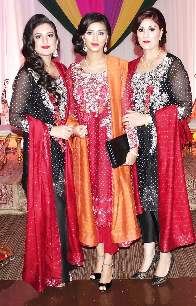 Desi Paki wedding sexy feet heels salwar kameez (7/12)