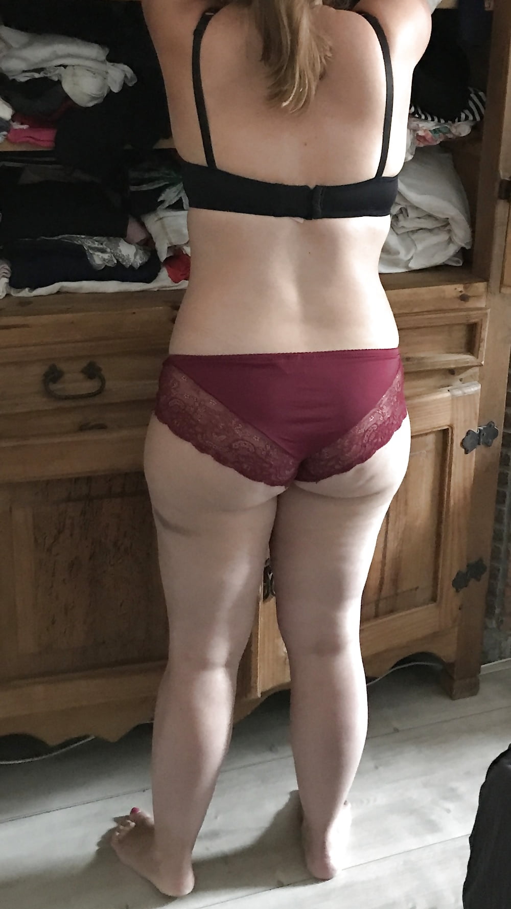 My wife naked & getting dressed (secret photos 2) (11/11)