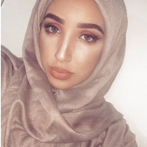 Sexy Beautiful Moroccan Arab Hijabi Blowjob Face (13/23)