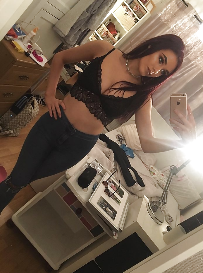Meg_just_18_barely_legal_whore_teen_slut_sexy (47/52)
