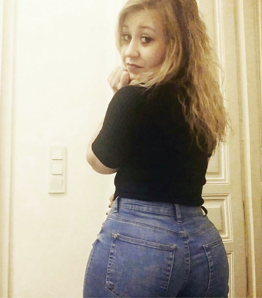 Black Asses in Jeans 6 (17/94)