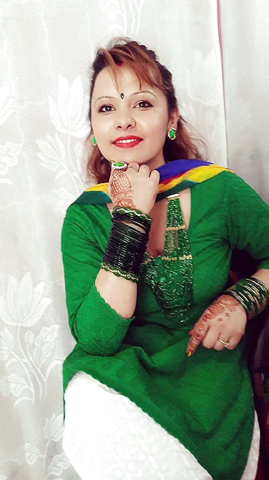 Nepali Wife Rama ll (5/35)