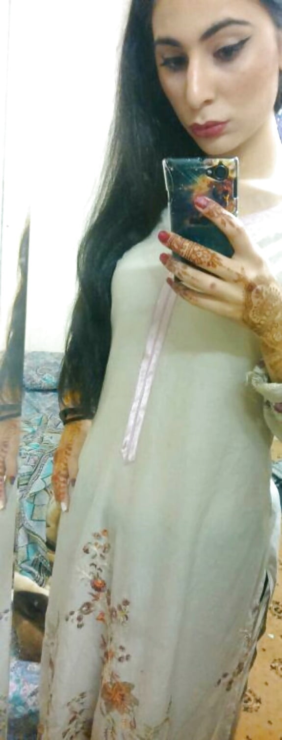 another naughty slutty paki muslim girl (new) (3/3)