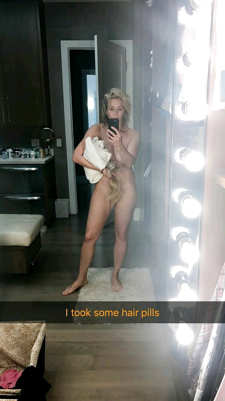 Chelsea Handler (Oh Snap)  naked selfie 9-26-17 (1/1)