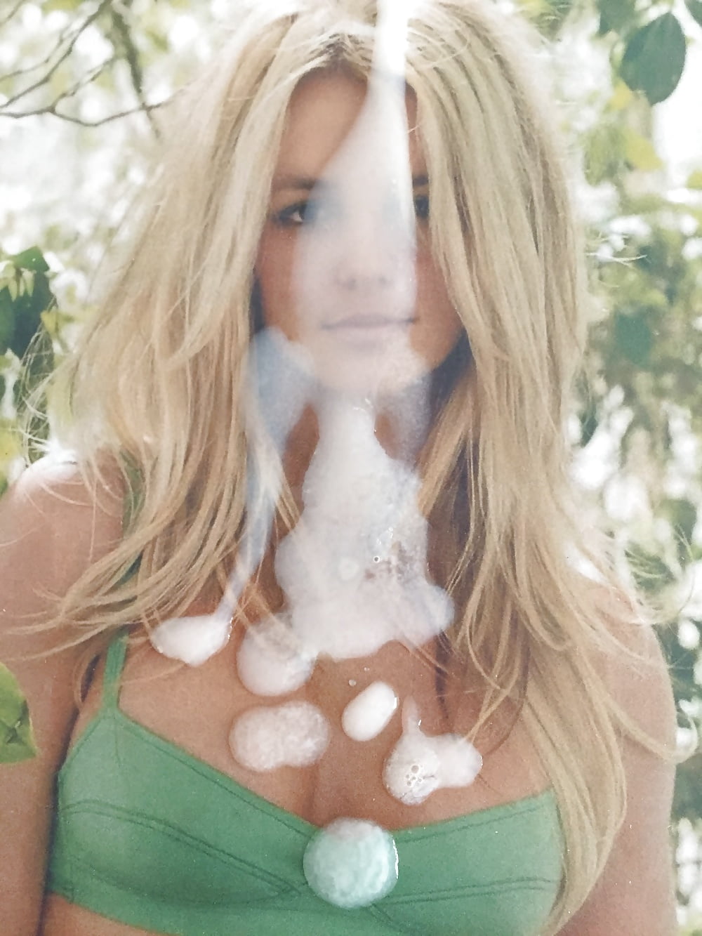_Britney_spears_woods_5_cumtribute (11/12)