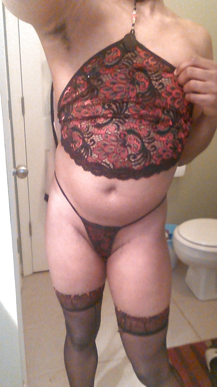 Femboy in Chinese Lingerie  (1/4)