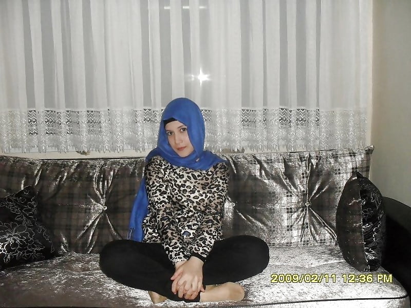 Turkish hijab kevser cum on nylon socks feet foot (1/4)