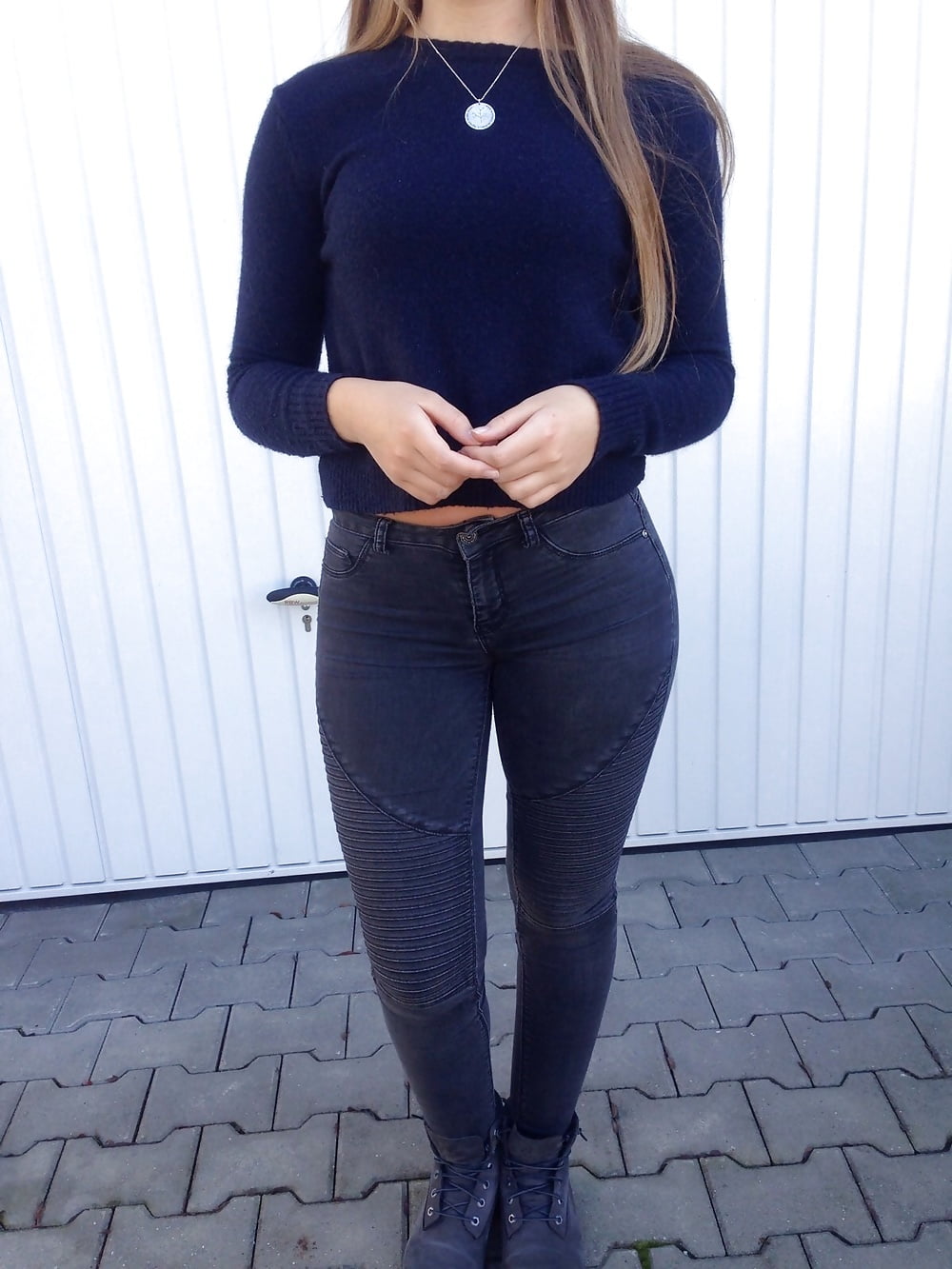 german_girl_in_hot_leggings_annamaria (3/15)