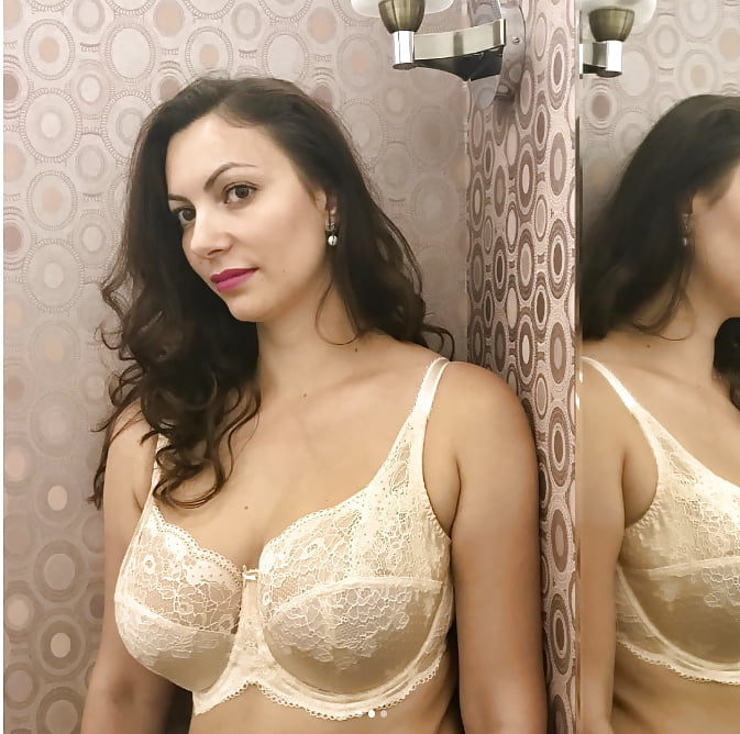 Russian_busty_lingerie_model_natalia (15/23)