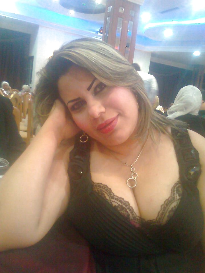 Arab hot wife (18/19)
