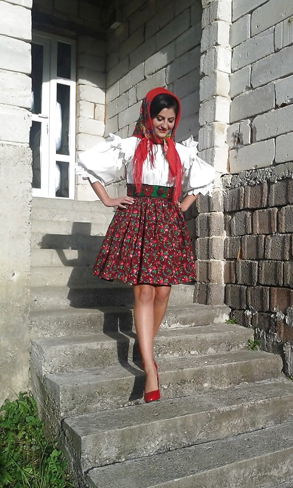 Roumaine_en_talons_Romanian_Girls_in_High_Heels_03 (21/54)
