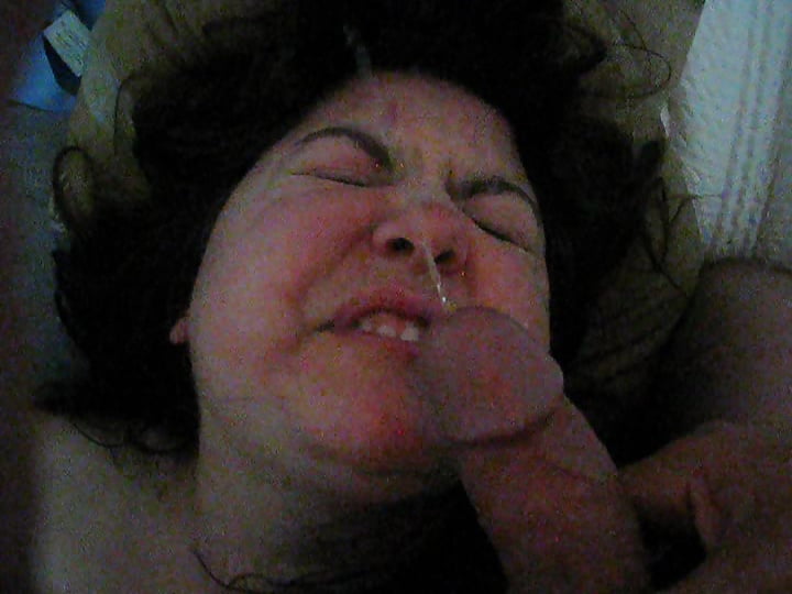Pissing_On_Fat_Pig_Susan s_Face (5/29)
