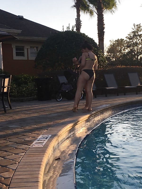 Pool creepshots latina teens in thongs (2/5)