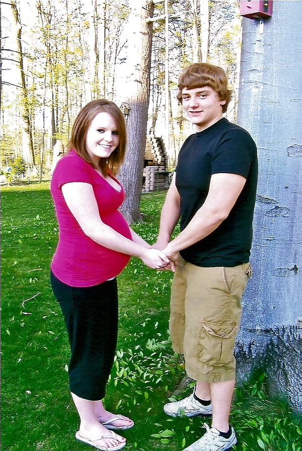 Young Pregnant Teen Couples 2 (4/16)