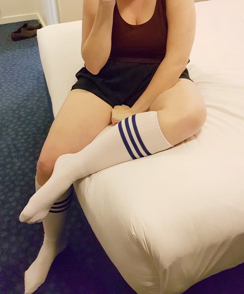 Naughty mummy in knee high socks and pleated skirt (13/52)