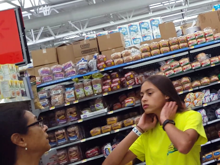 Candid voyeur hot latina teen grocery shopping with mom (6/23)