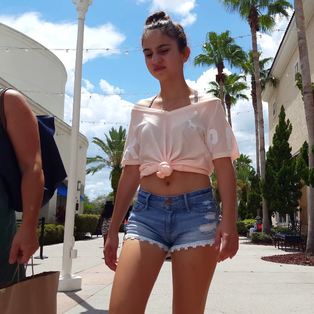 Candid_voyeur_tight_teen_body_booty_shorts_with_mom_mall (1/19)