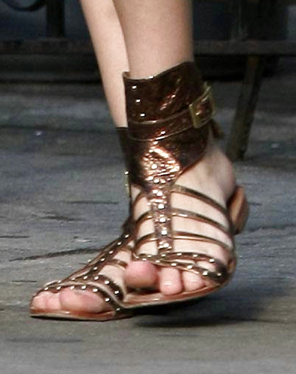 Taylor_Momsen_and_feet (4/44)