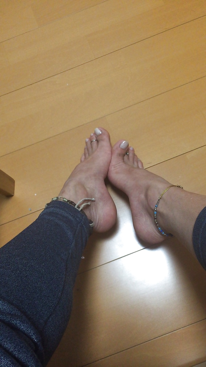 Foot fetish, new videos coming with these high heels! (17/18)