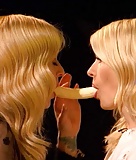 HOLLY WILLOUGHBY,FEARNE COTTON SHARING BANANA (7)