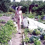Naked Gardening (81)