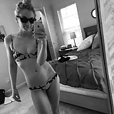 Sexy_Emily_Kinney_x (3/23)