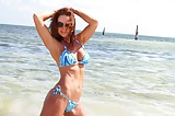 mature redhead with hot body shows her new bikinis (2/10)