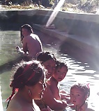 Tibetan women naked (11)