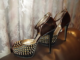my onw verry HIGH heels ........ OMG (4)
