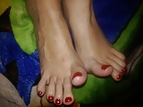 red_toes (1/4)