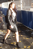 sexy_hot_leather_girl_on_street (2/14)