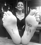 Neus_Bermejo_-_Amazing_tattooed_feet (1/16)