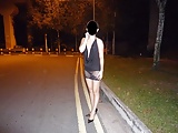 Lady_using_giant_dildo_and_nude_public (1/9)