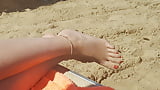 The feet of my girlfriend at the beach (8)