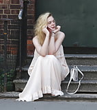  Elle Fanning O&A NY  we all scream for Ice cream 8-27-17 (25)