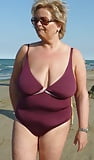 Sexy Mature in Swimsuits  (5)