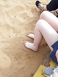 Teen_with_big_tits_beach_feet_soles_stretch_toes (10/20)