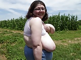 Huge_Saggy_Tits_in_a_Cornfield (6/9)