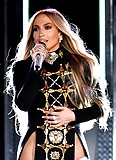 Jennifer_Lopez__4th_Of_July_Performance_In_NY_ 6-30-17  (7/20)
