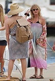 Kate_Hudson_Goldie_Hawn_and_Amy_Schumer_in_Hawaii_5-29-16 (32/37)