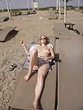 Amateur_Topless_Vacation_Girls_Fun_In_The_Sun (13/14)